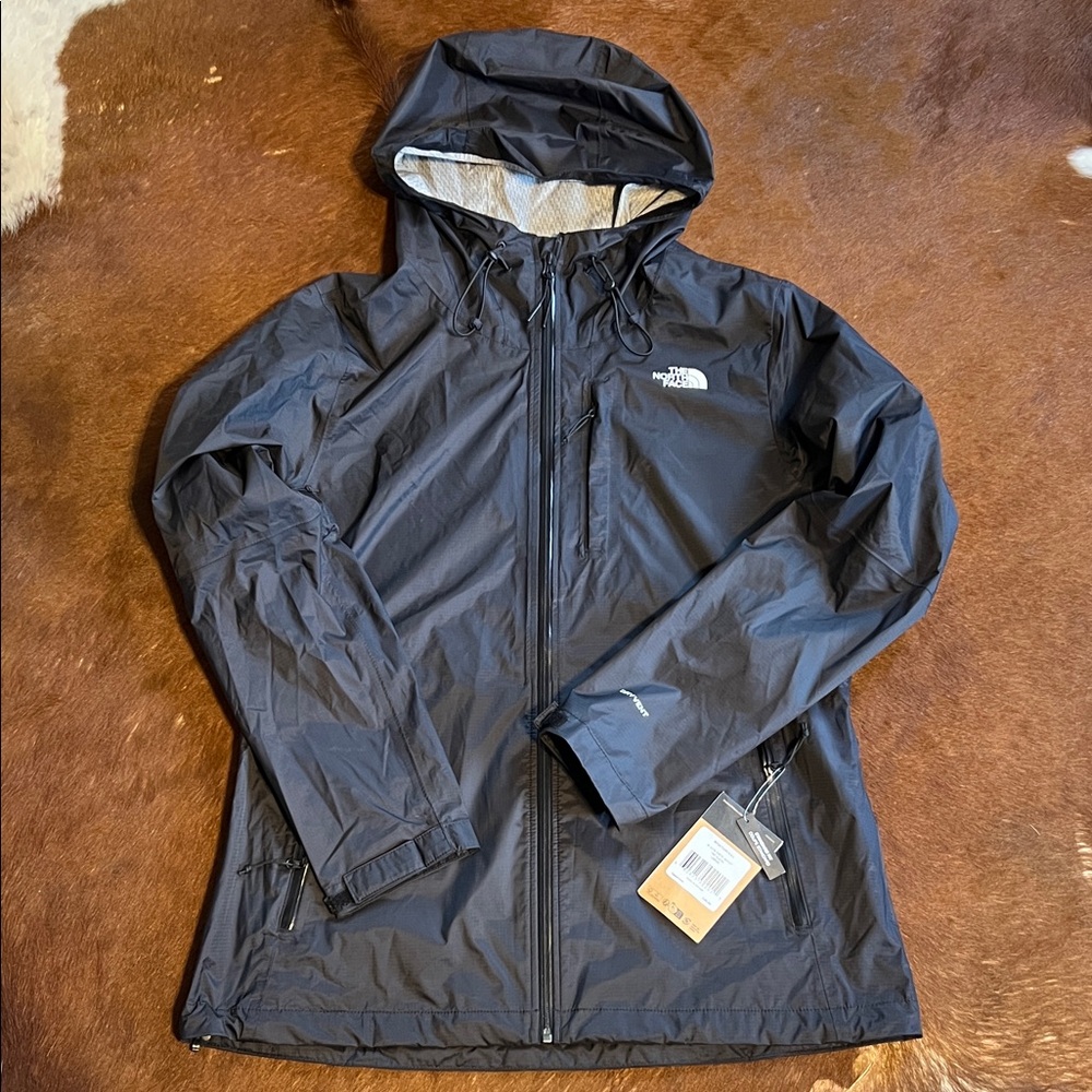 The North Face Black Alta Vista Jacket
by The North Face, size L